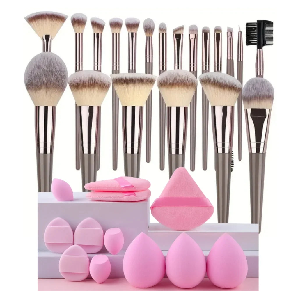 Professional Makeup Brush Set – Soft Synthetic Brushes