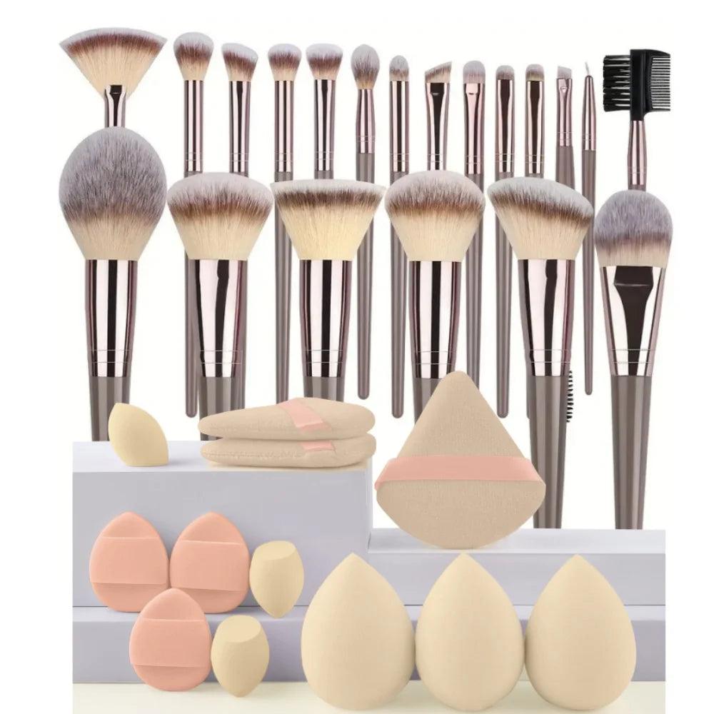 Professional Makeup Brush Set – Soft Synthetic Brushes